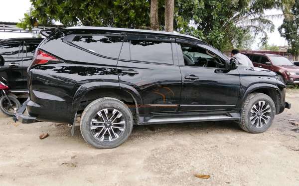 MITSUBISHI PAJERO SPORT 2.4L DAKAR-L (4X2)