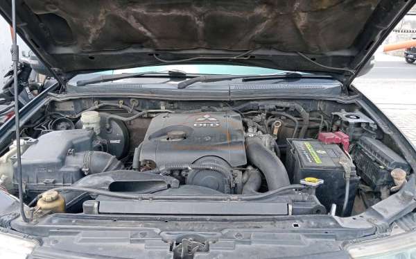 MITSUBISHI PAJERO SPORT