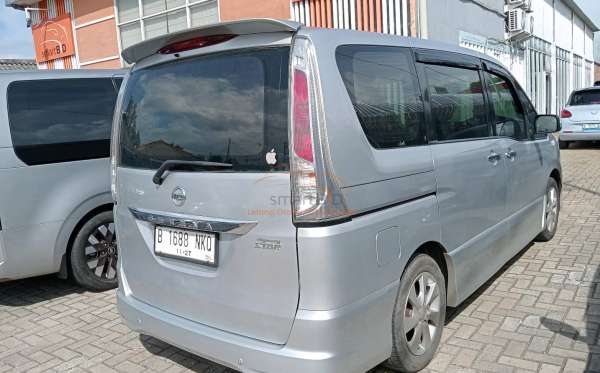 NISSAN SERENA HIGWAY STAR 2.0