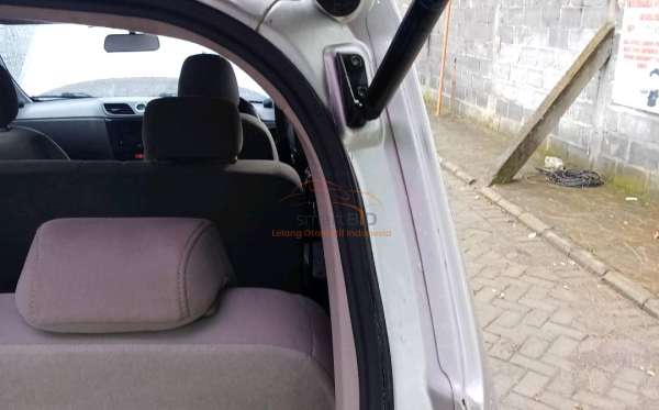 WULING  CONFERO  1.5 (4X2)