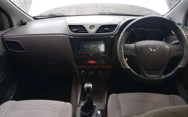 WULING  CONFERO  1.5 (4X2)