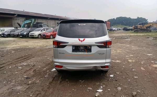 WULING  CONFERO  1.5 (4X2)