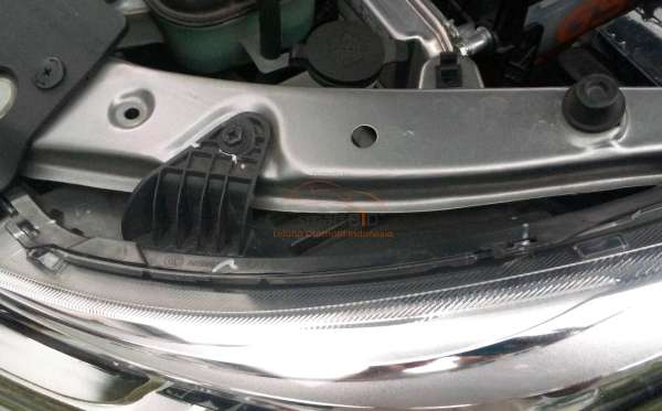 WULING CORTEZ 1.5 LUX