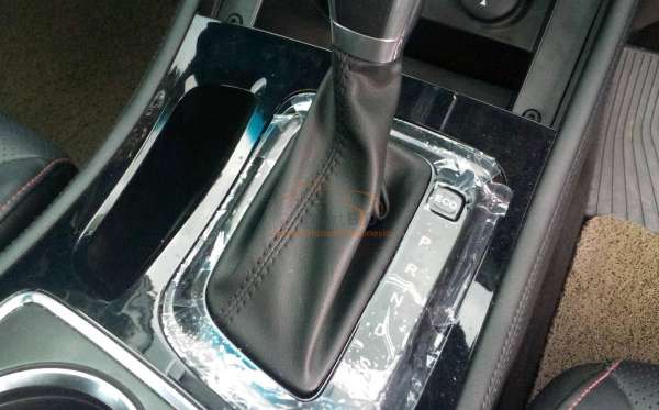 WULING CORTEZ 1.5 LUX