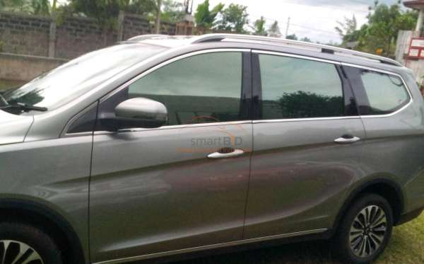 WULING CORTEZ 1.5 LUX
