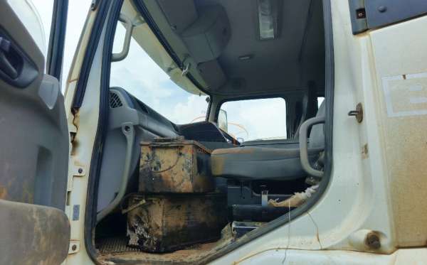 DONGFENG DUMP TRUCK 12 RODA