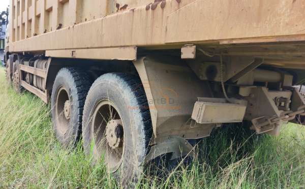 DONGFENG DUMP TRUCK 12 RODA