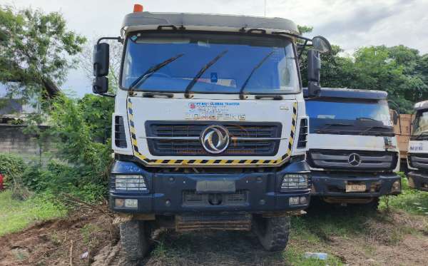 DONGFENG DUMP TRUCK 12 RODA