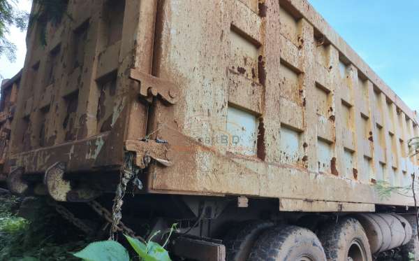 DONGFENG DUMP TRUCK 12 RODA