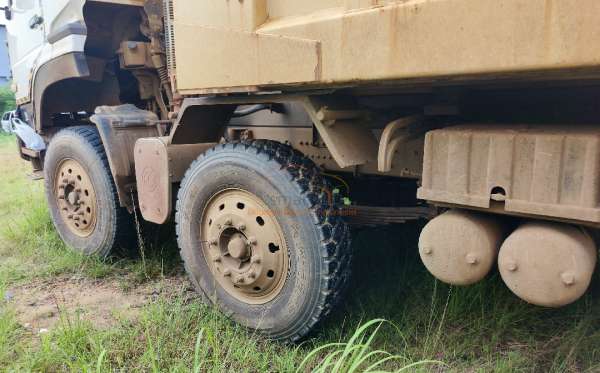DONGFENG DUMP TRUCK 12 RODA