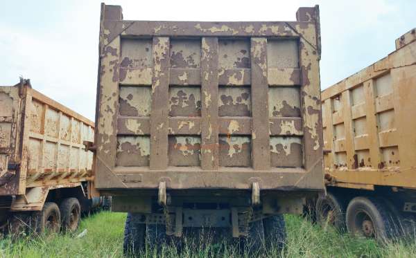 DONGFENG DUMP TRUCK 12 RODA