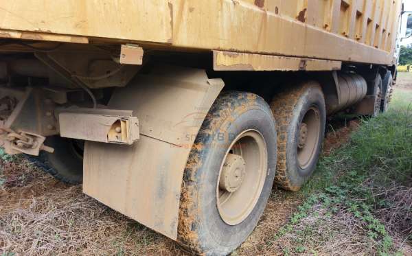 DONGFENG DUMP TRUCK 12 RODA