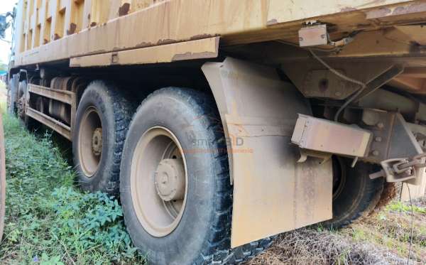 DONGFENG DUMP TRUCK 12 RODA