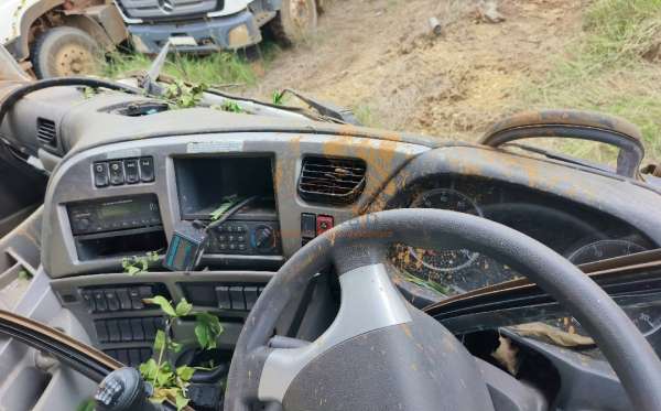 DONGFENG DUMP TRUCK 12 RODA