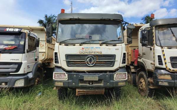 DONGFENG DUMP TRUCK 12 RODA