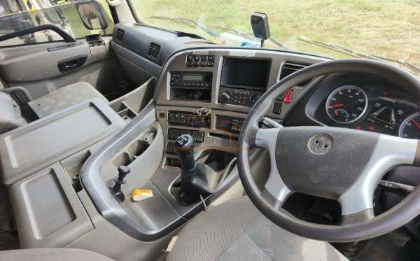 DONGFENG DUMP TRUCK 12 RODA