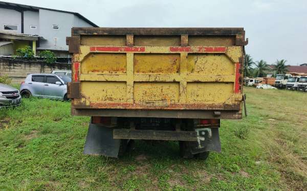 MITSUBISHI COLT DIESEL FE 74