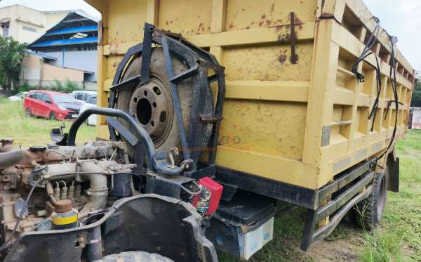 MITSUBISHI COLT DIESEL FE 74