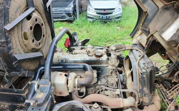 MITSUBISHI COLT DIESEL FE 74