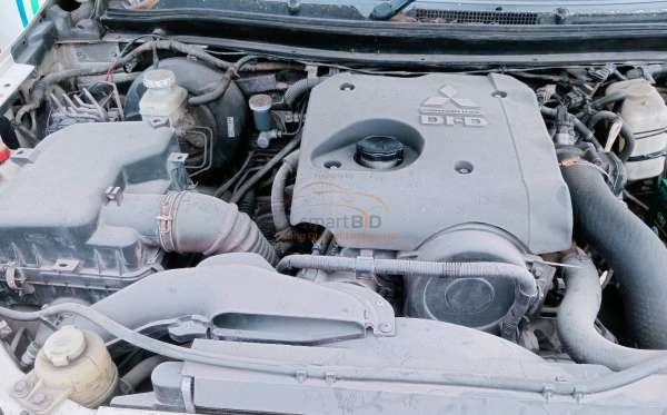 MITSUBISHI DC GLS 4X4