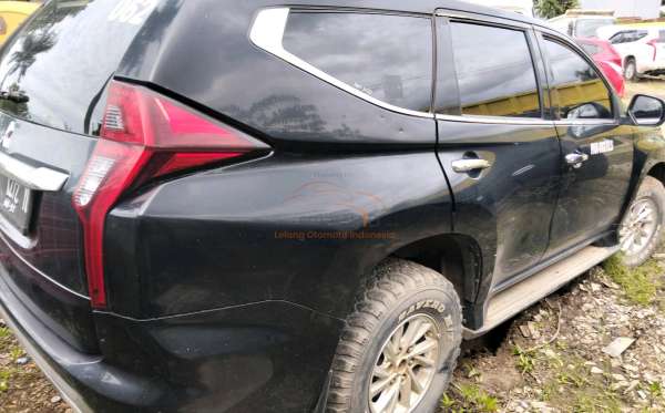 MITSUBISHI PAJERO SPORT 2.5L GLX (4X4)