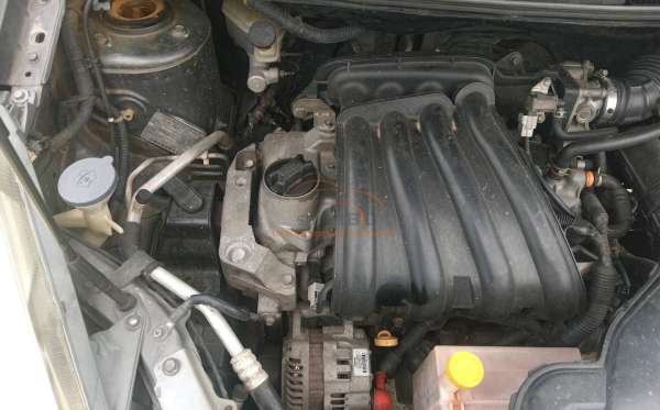 NISSAN GRAND LIVINA SV