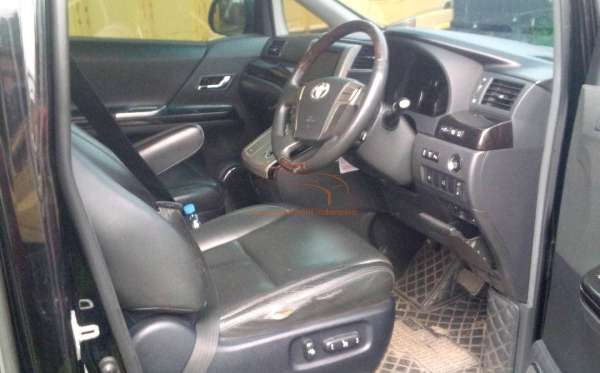 TOYOTA ALPHARD S 2.4