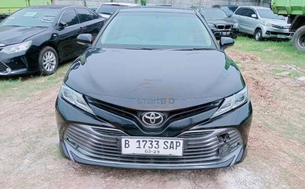 TOYOTA CAMRY V