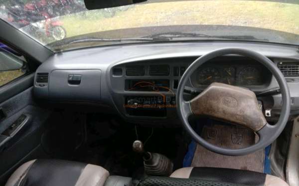 TOYOTA  KIJANG  KF83