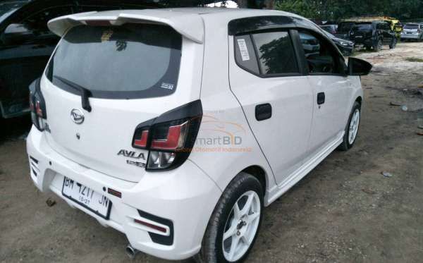 DAIHATSU AYLA