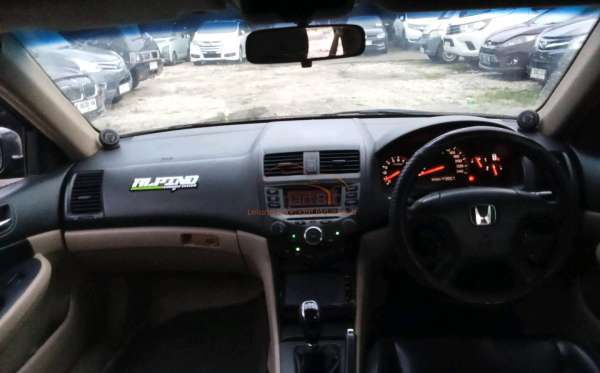 HONDA ACCORD CM5 VTI