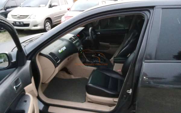 HONDA ACCORD CM5 VTI