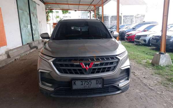 WULING ALMAZ 1.5 LT LUX CVT