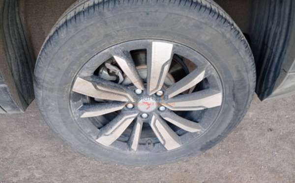 WULING ALMAZ 1.5 LT LUX CVT