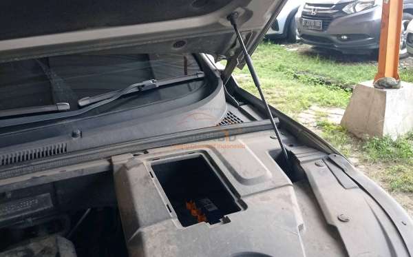 WULING ALMAZ 1.5 LT LUX CVT