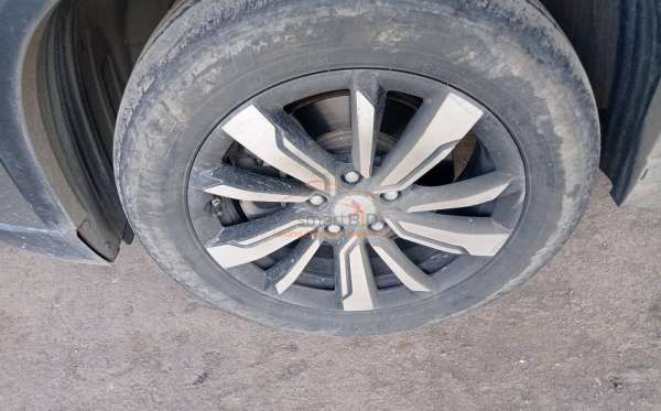 WULING ALMAZ 1.5 LT LUX CVT