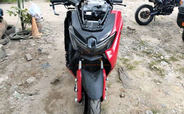 YAMAHA NMAX