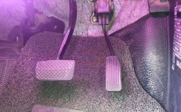 HONDA  JAZZ  GE8 1.5 E