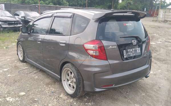 HONDA  JAZZ  GE8 1.5 E