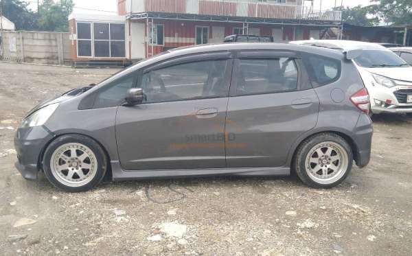 HONDA  JAZZ  GE8 1.5 E