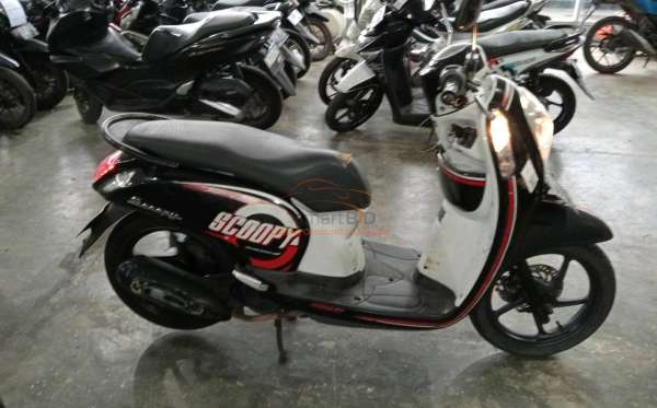 HONDA SCOOPY FI