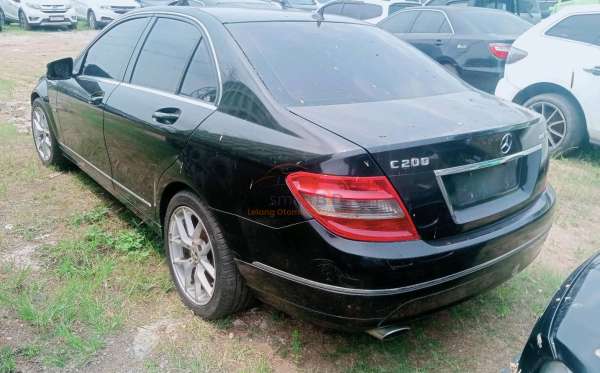 MERCEDES BENZ C 200