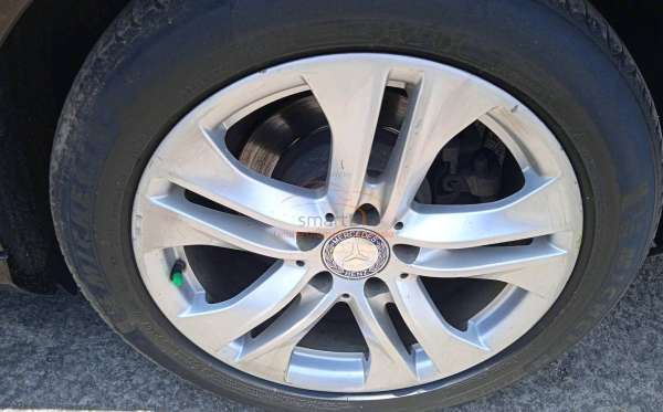 MERCEDES BENZ E 250 CGI