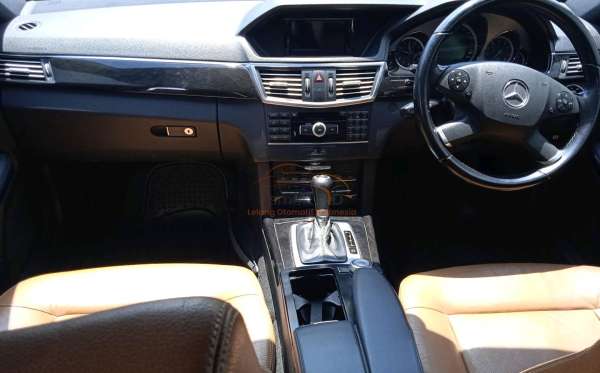 MERCEDES BENZ E 250 CGI