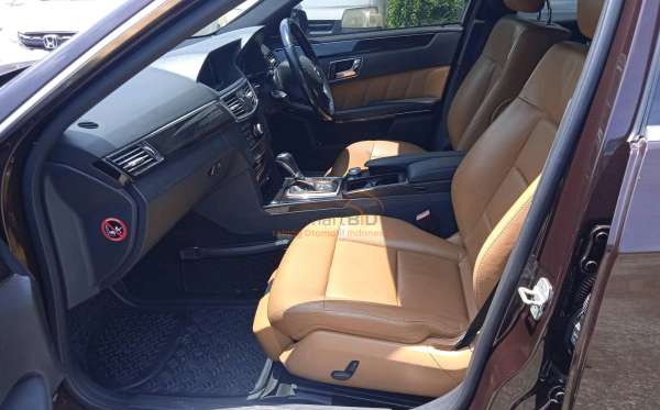 MERCEDES BENZ E 250 CGI