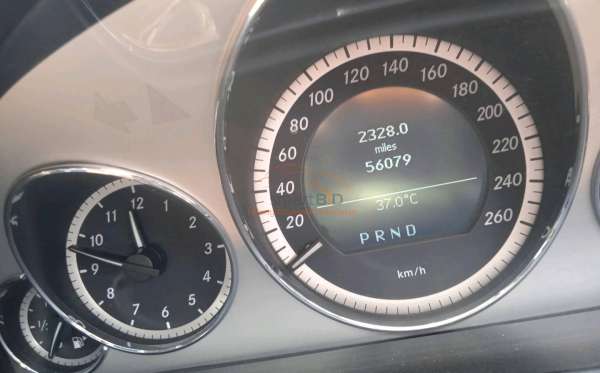 MERCEDES BENZ E 250 CGI