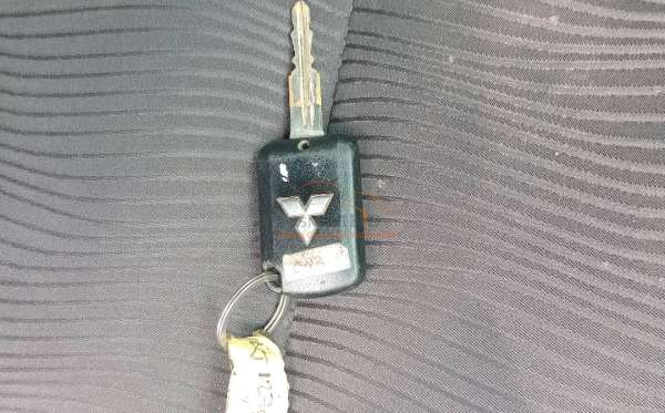 MITSUBISHI PAJERO SPORT 2.5L GLX (4X4)