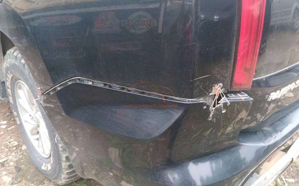 MITSUBISHI PAJERO SPORT 2.5L GLX (4X4)