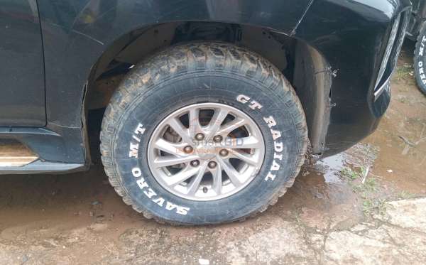 MITSUBISHI PAJERO SPORT 2.5L GLX (4X4)