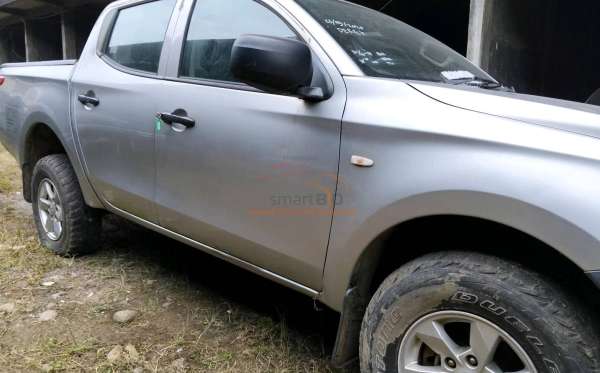MITSUBISHI DC HDX 4X4